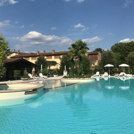 Agriturismo Corte Salandini Hotel Ponti sul Mincio Luaran gambar