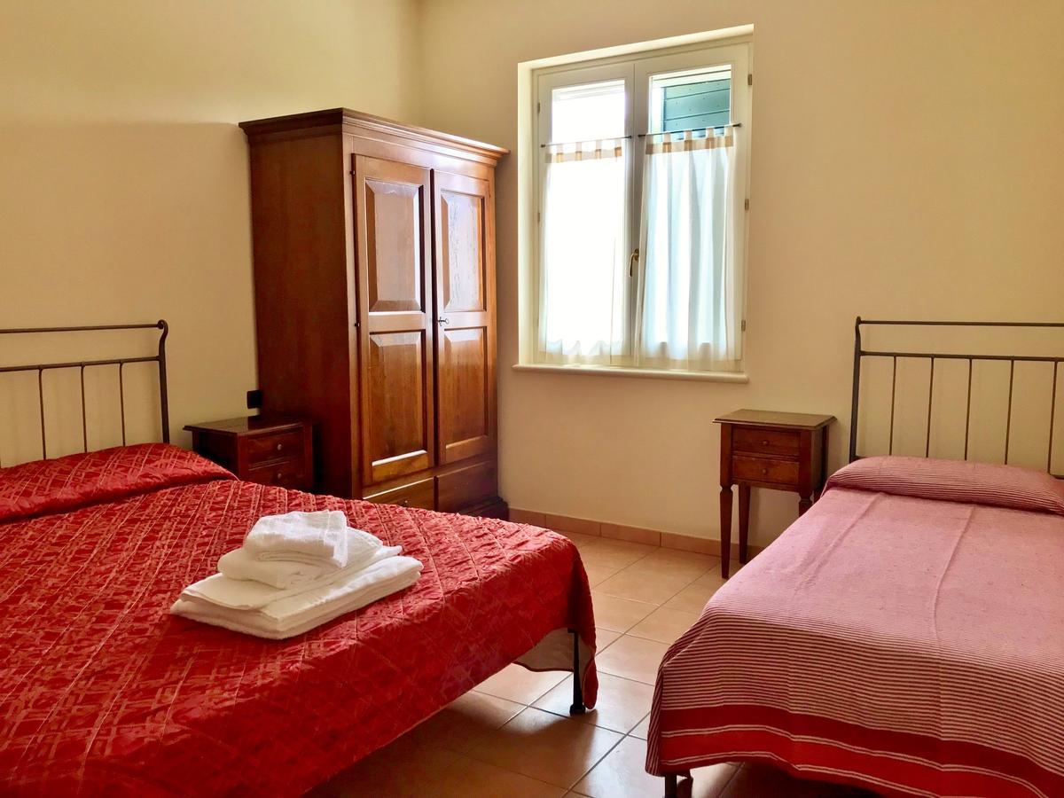 Agriturismo Corte Salandini Hotel Ponti sul Mincio Luaran gambar
